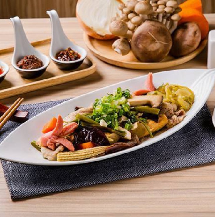 菇菇雞套餐 | 小豬很忙蔬果滷味-桃園國際店