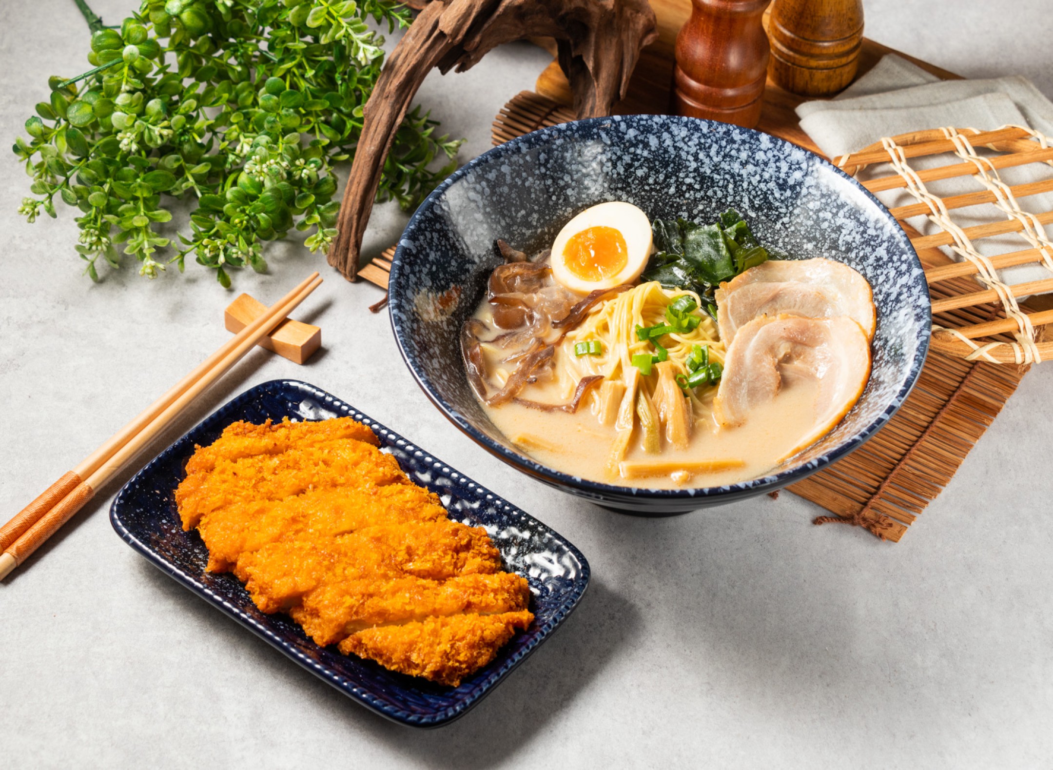 塔香雞腿排拉麵套餐 | 豬豬の拉麵屋-安南店