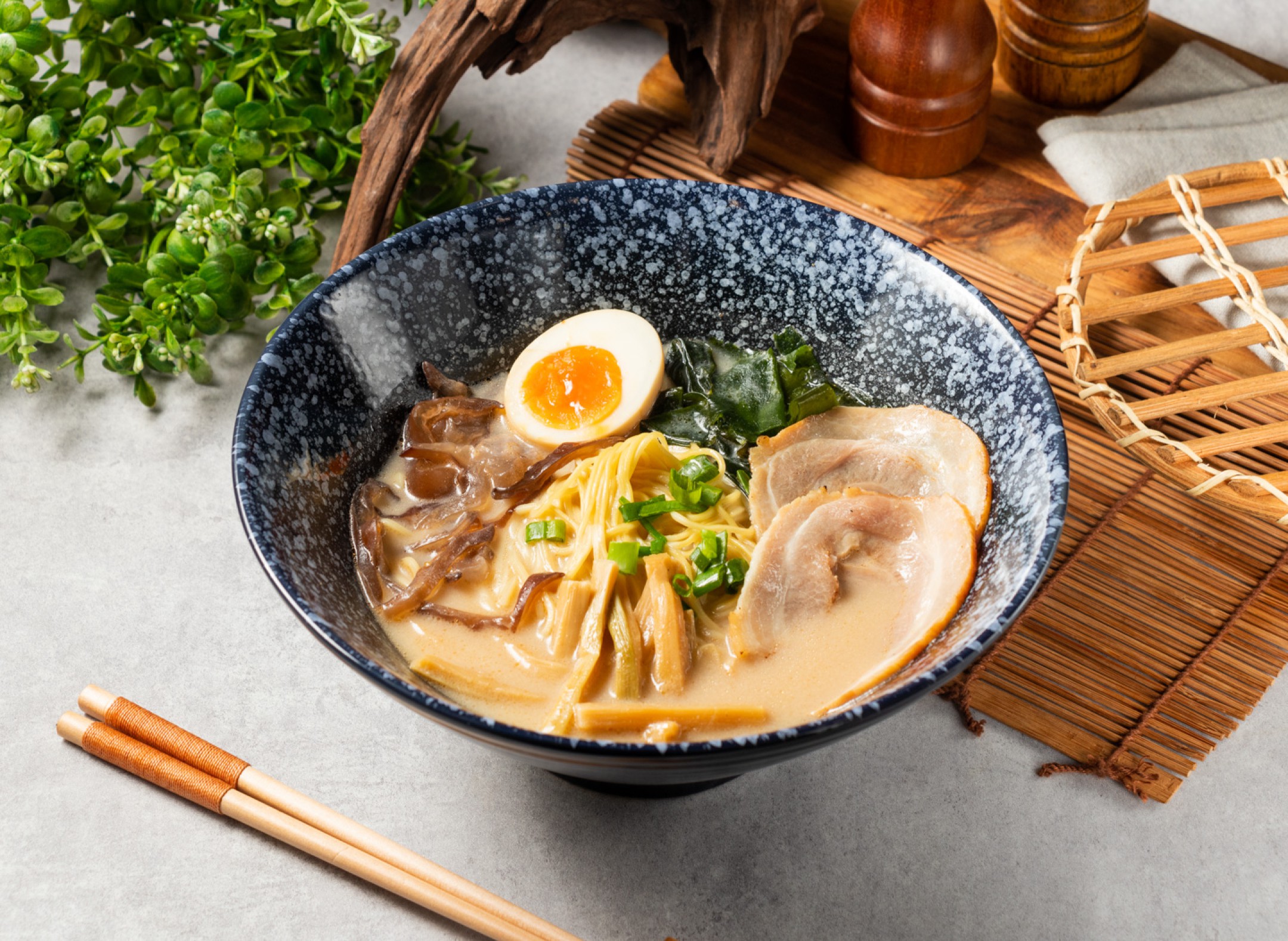 銷魂湯拉麵套餐 | 豬豬の拉麵屋-安南店